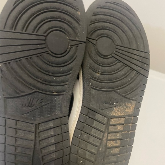 JORDAN 1 mids. “Heat reactive” reflective excellent condition - Picture 6 of 7